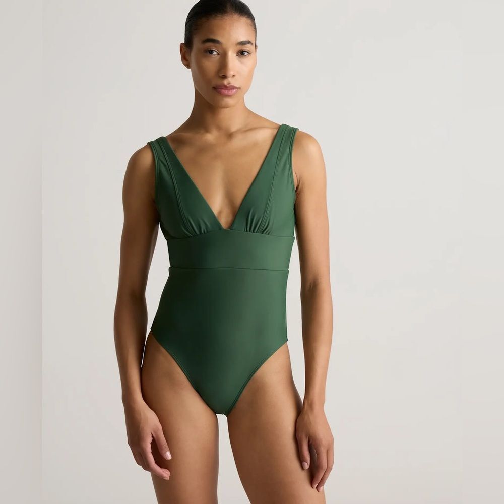 Quince Green Italian Plunge One-Piece Swimsuit Size Small NWT